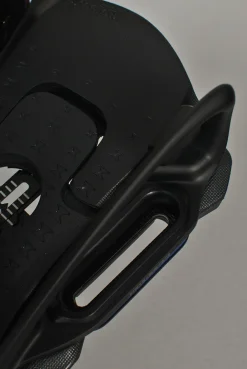 Burton M Cartel X Est Step On