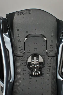 Burton M Genesis Est Step On