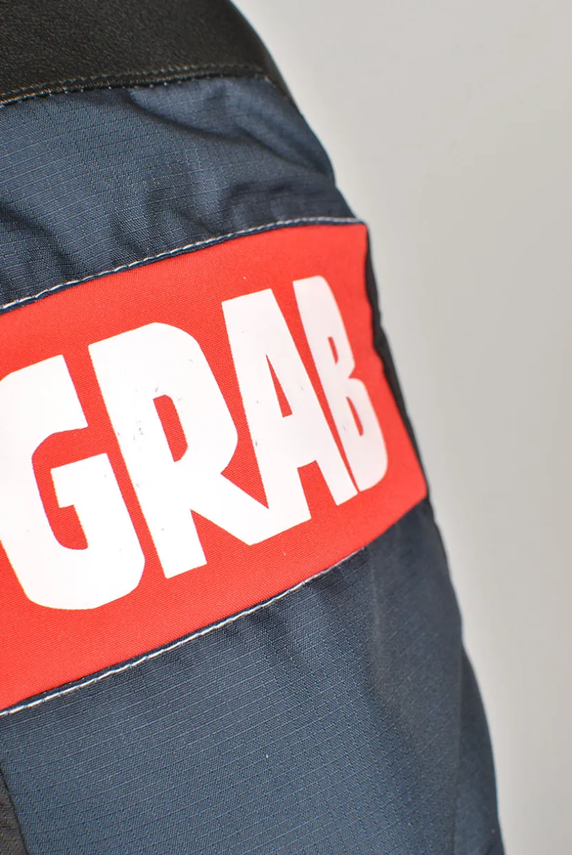 Crab Grab Punch Mitten Gloves