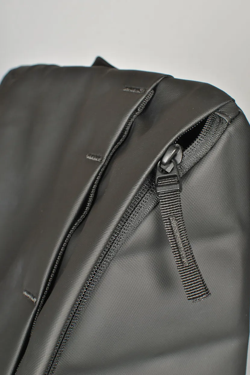 Db Hugger Base Backpack 15L