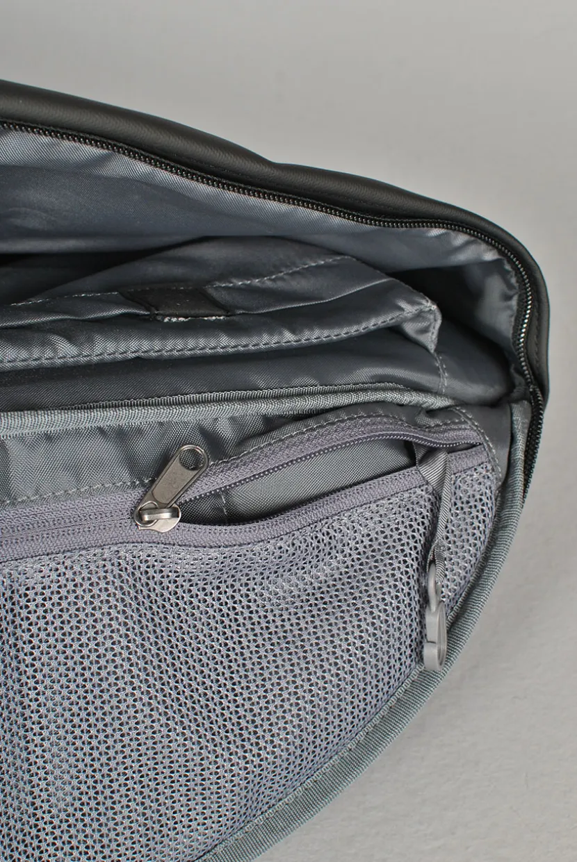 Db Hugger Base Backpack 15L