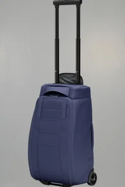 Db Hugger Roller Bag Carry-On 40L