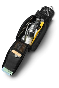 Db Hugger Washbag