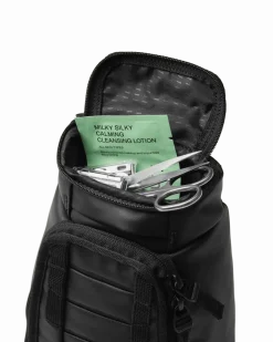 Db Hugger Washbag