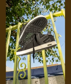 Etnies Fader