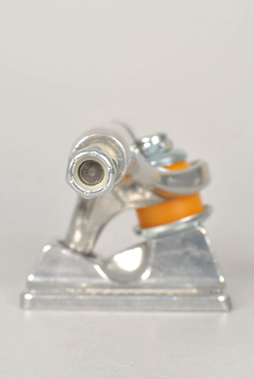 Independent Standard Stage 11 Trucks