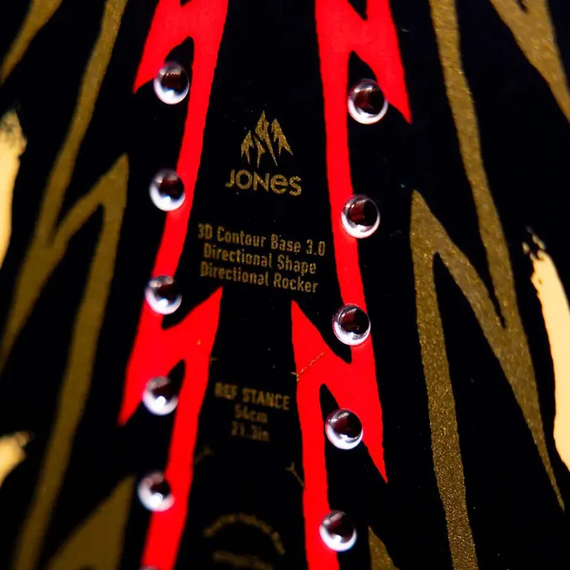 Jones Snowboards Stratos Harry Kearney Snowboard