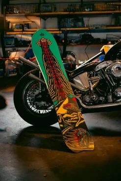 Jones Snowboards Stratos Harry Kearney Snowboard