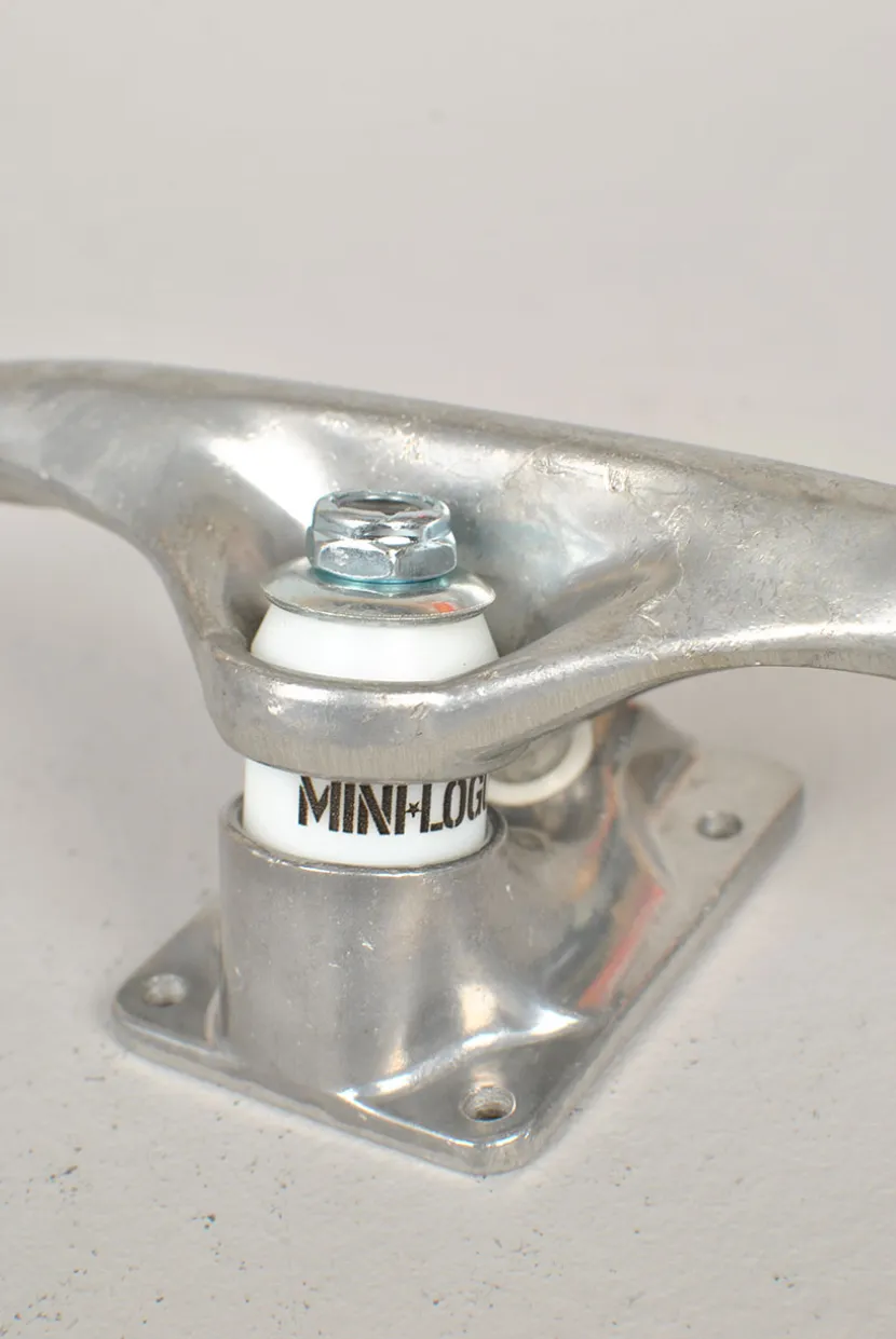 Mini Logo Raw Trucks