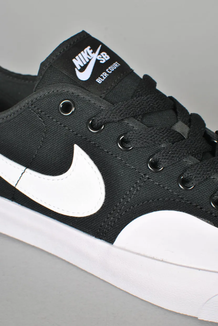 Nike SB Blazer Court