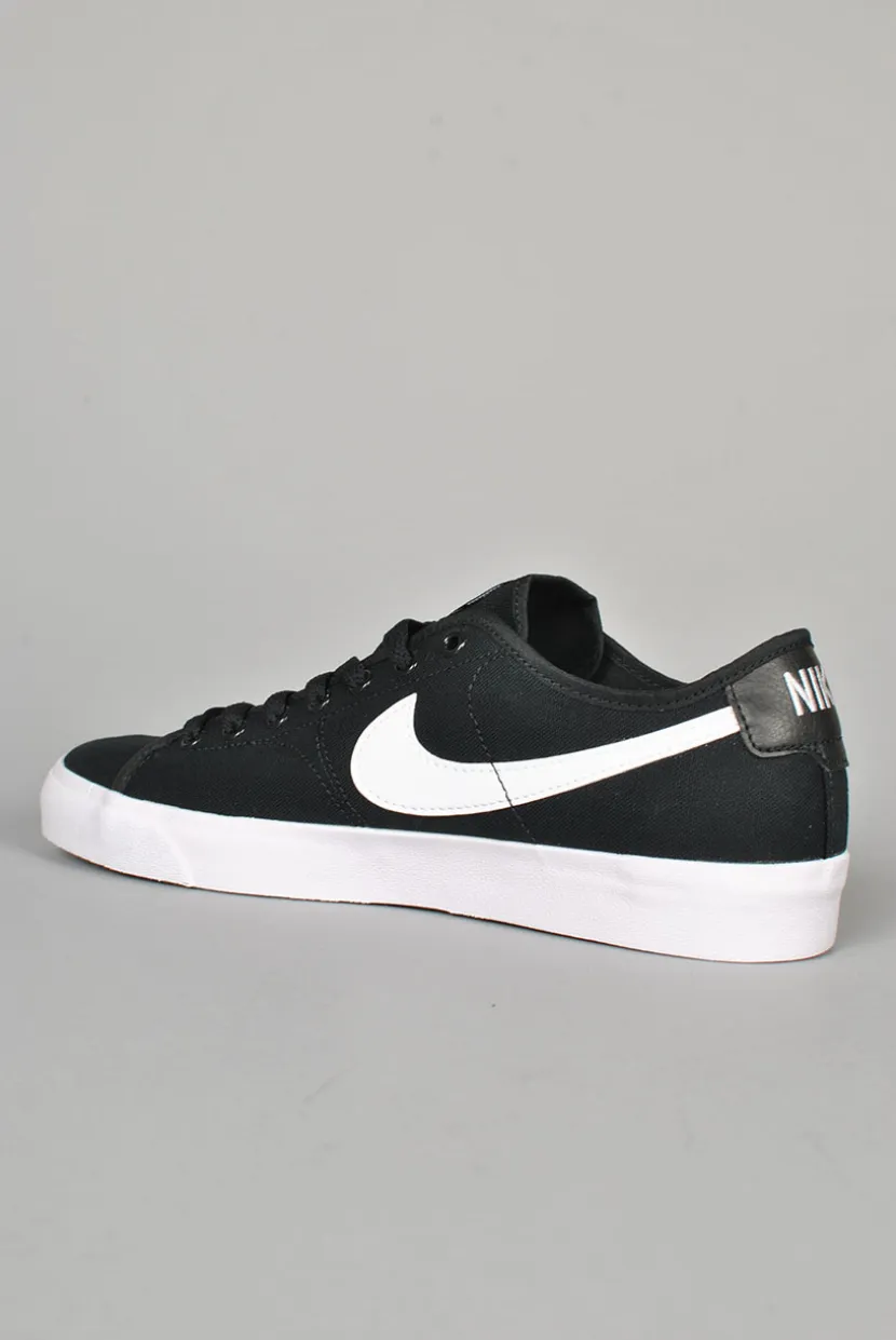Nike SB Blazer Court
