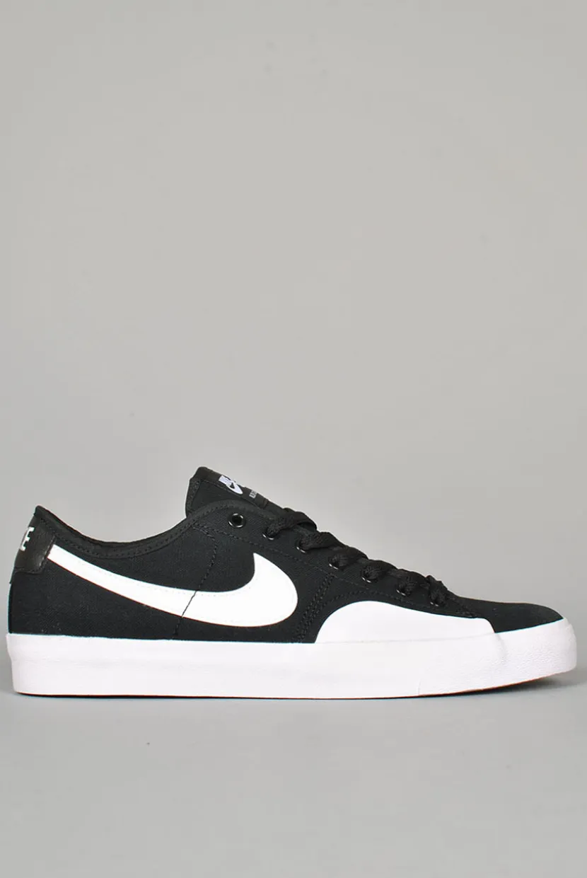 Nike SB Blazer Court