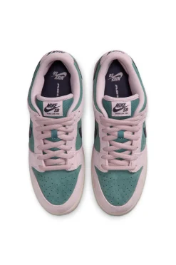 Nike SB Dunk Low Pro