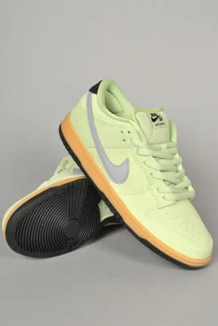 Nike SB Dunk Low Pro Prm