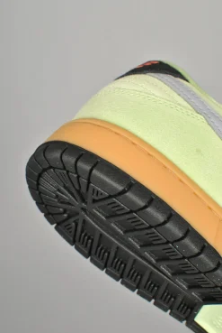 Nike SB Dunk Low Pro Prm