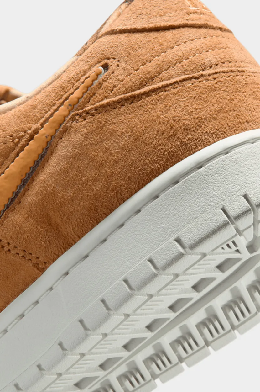 Nike SB Dunk Low Pro Qs