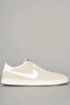 Nike SB FC Classic