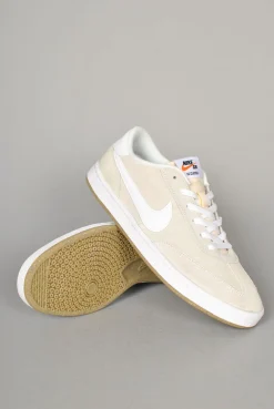 Nike SB FC Classic