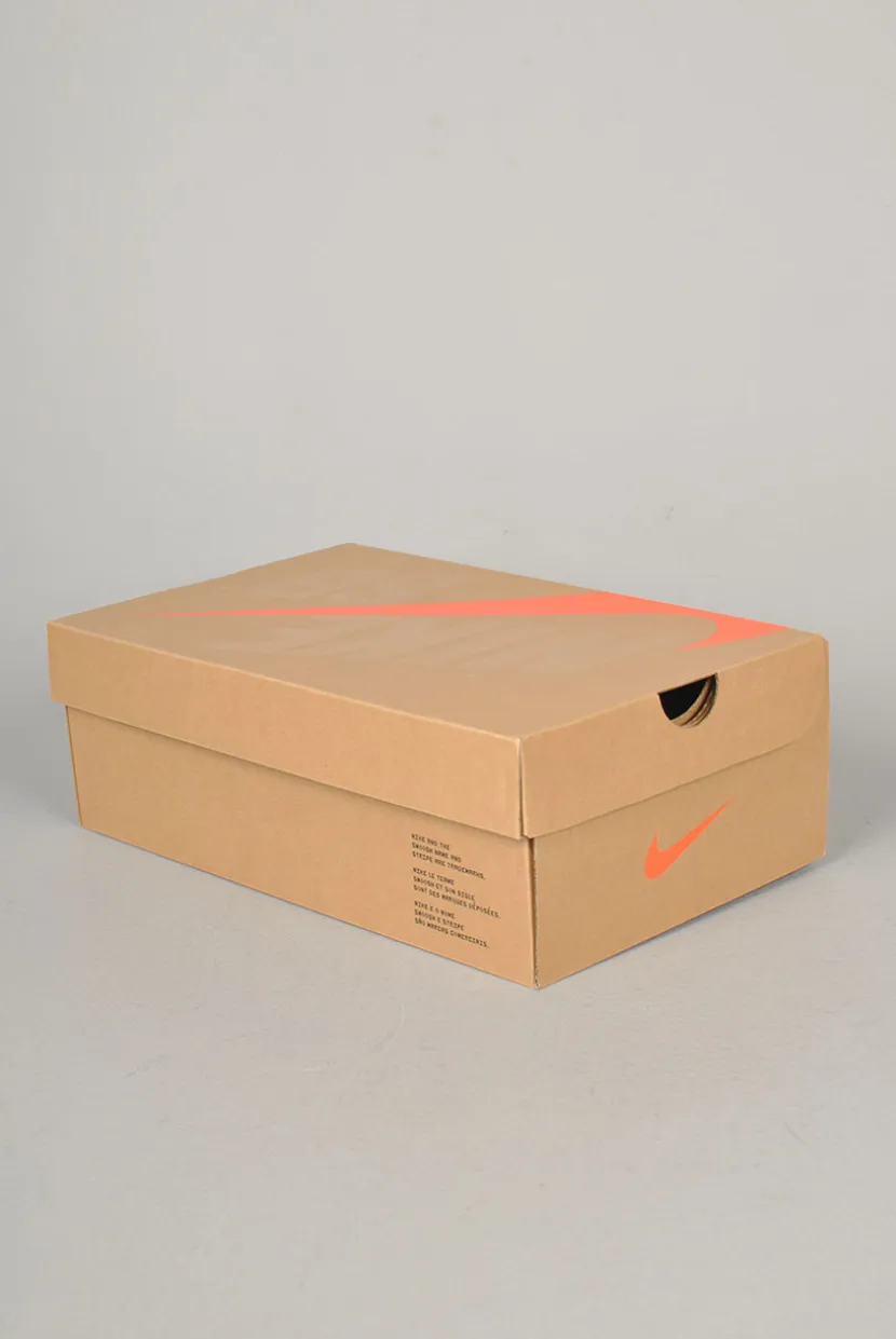Nike SB Ps8