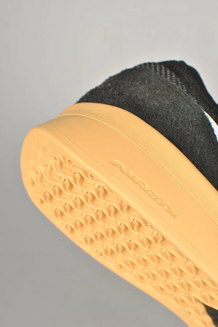 Nike SB Ps8