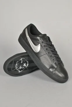 Nike SB Zoom Blazer Low QS x Dancer