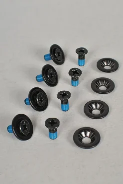 Nitro Mounting Screws 8Pcs 4X4
