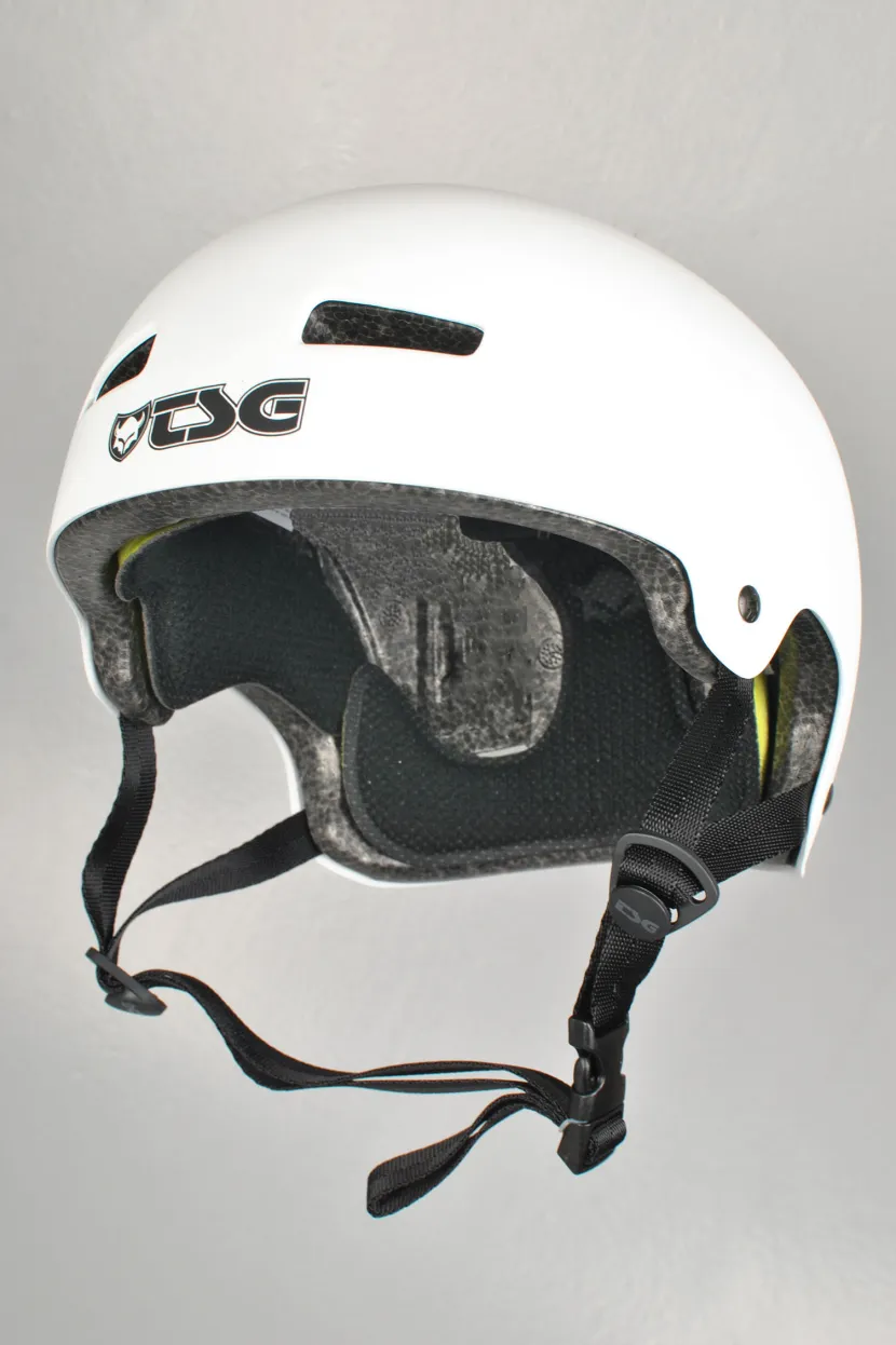 TSG Evolution Skatehjelm